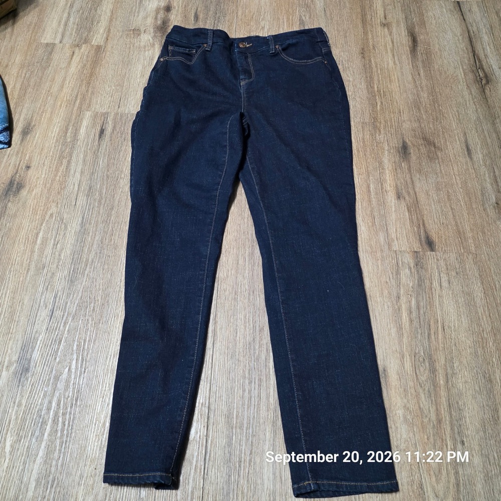 Chico's So Slimming Girlfriend Ankle Jeans Dark Wash Denim Size 0 / 4 Small